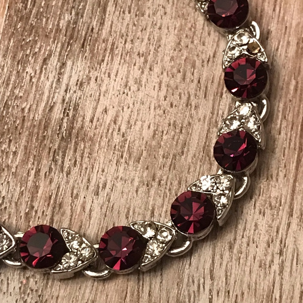Elegant Silver and Purple Crystal Rhinestones Tennis Bracelet - Picture 3 of 5